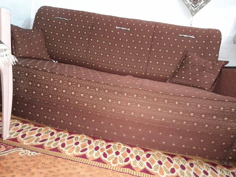 5 seetar sofa set bilkul new condition urgent sale 4