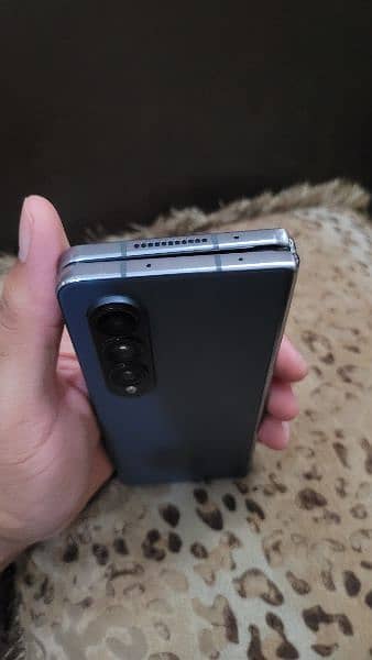 Samsung galaxy Z fold 4 official PTA approved inner screen broken 5