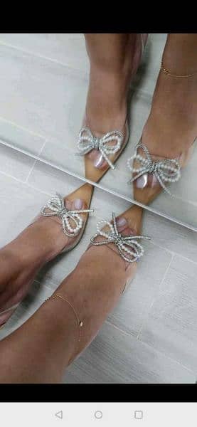 Trendy transparent shoes, never used and size is 41 1