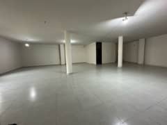 COMMERCIAL BUILDING AVAILABLE FOR RENT