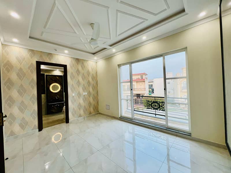 5 Marla Out Class Stylish Luxury Bungalow For Rent In DHA Phase 9 Town 21