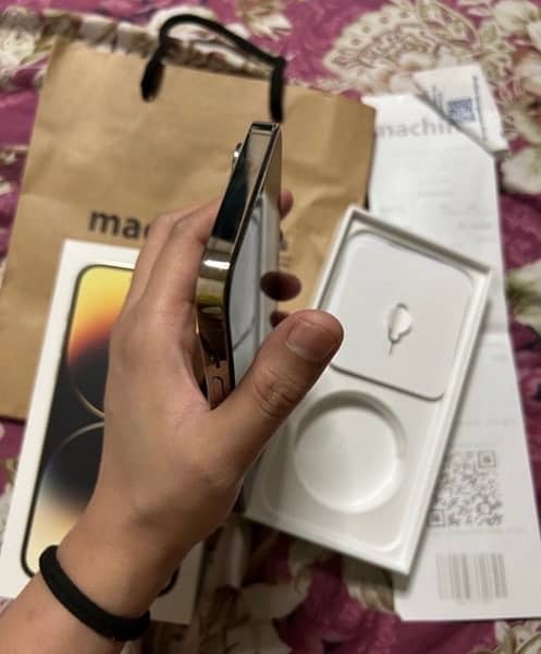 iPhone 14 Pro Max Came from Malaysia 4