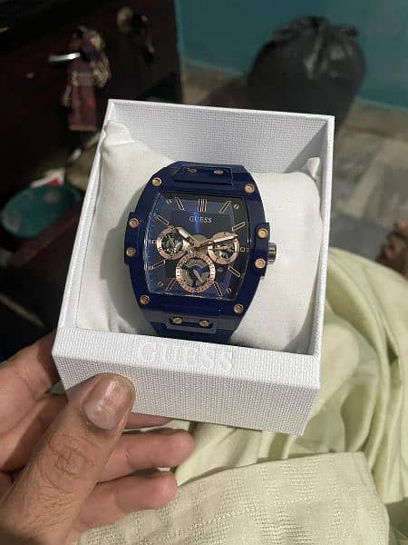Guess Men’s Quartz Blue Silicone Strap Blue Dial 43mm Watch GW0203G7 1