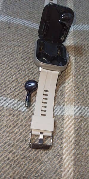 D8 Air Buds watch stylist NFC 1