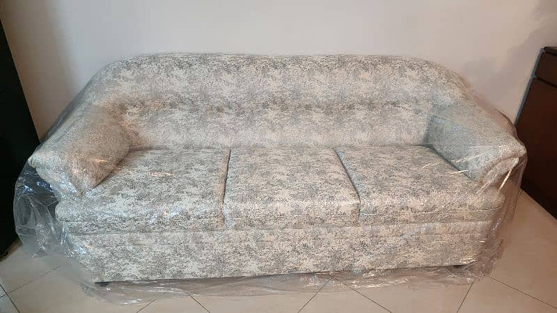 7 Seater Recently Renovated Sofa with Cushions 4