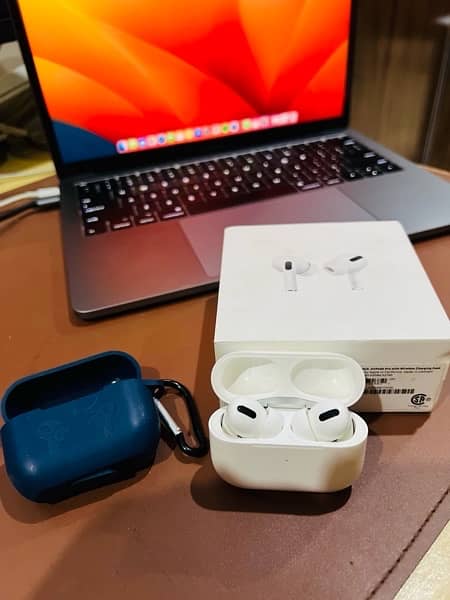 Airpods Pro 1st Generation with Mag Safe Charging Case 0
