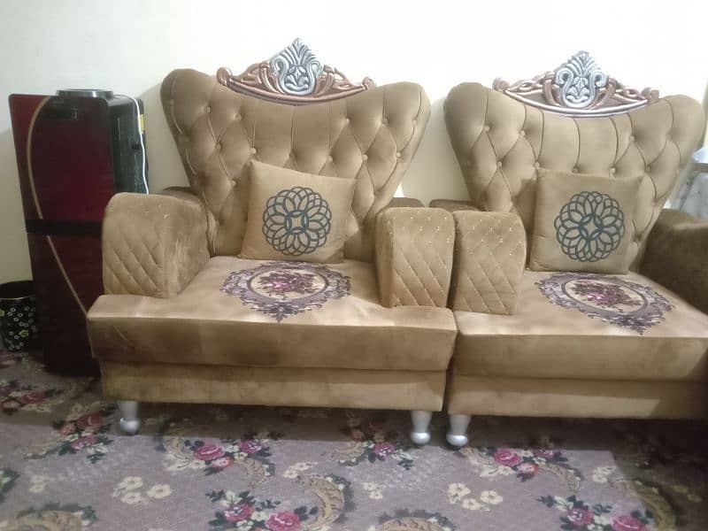 5 Seaters Sofa Set For Sale 1