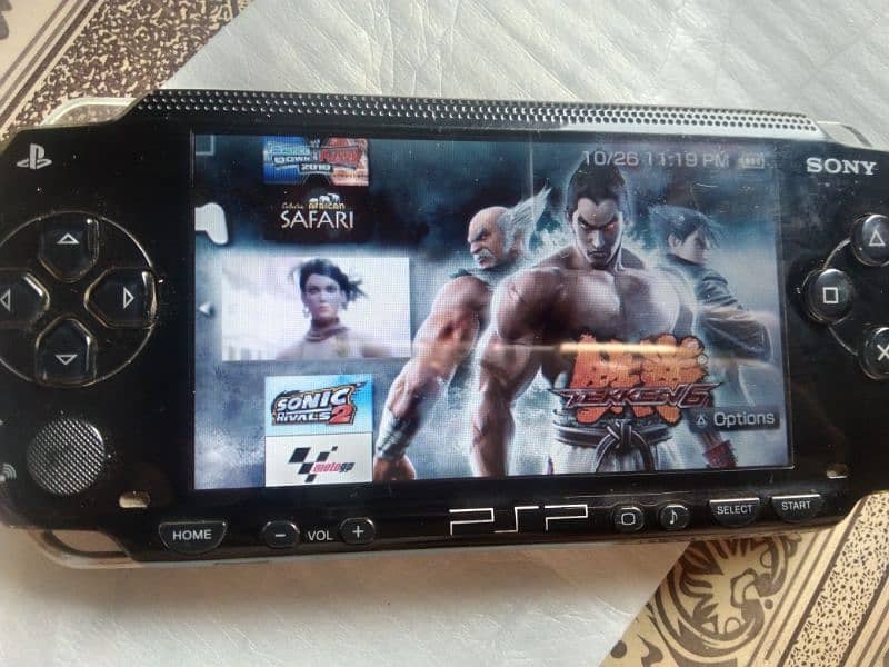 Sony PSP 2001 modal jeelbrek 8gb card 1