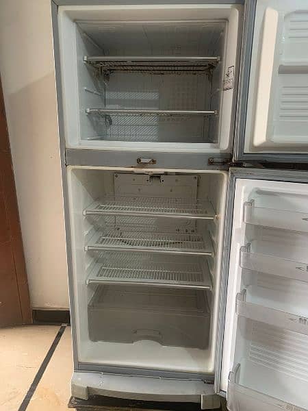 Dawlance refrigerator working condition 100% ok 4