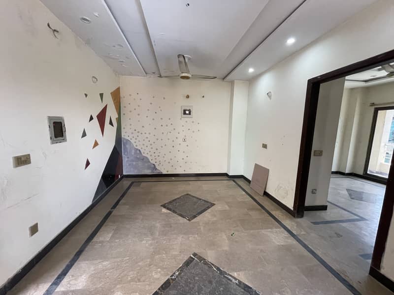 Flat for rent new tipe near to emporium mall use office 8