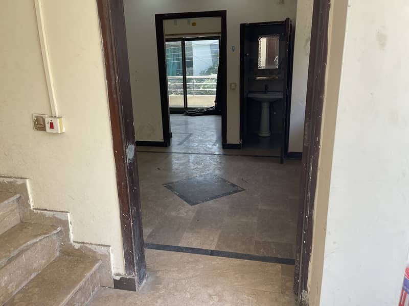 Flat for rent new tipe near to emporium mall use office 12