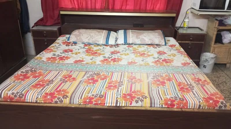 Bed and side time available for Sale 0