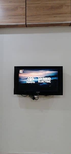 Samsung 40" LCD in Excellent Condition 3