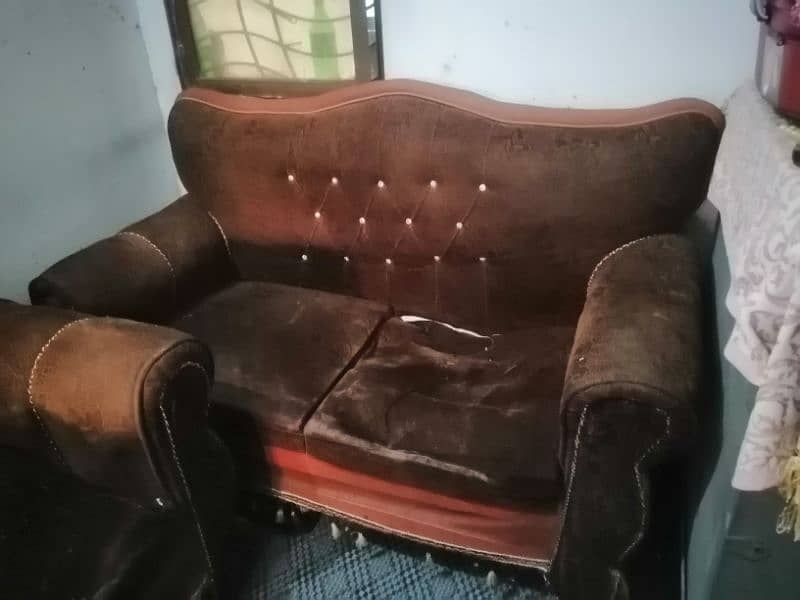 Sofa Set Six Seater in a cheap price. 5