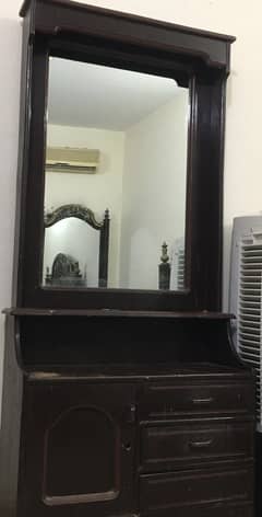 Dressing table/mirror