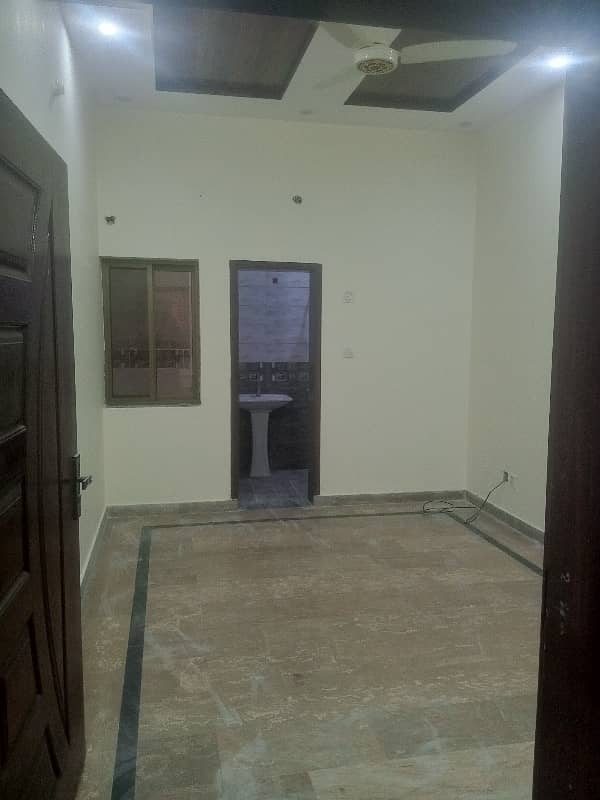 1350 Square Feet House Available In Walton Road For Rent 9