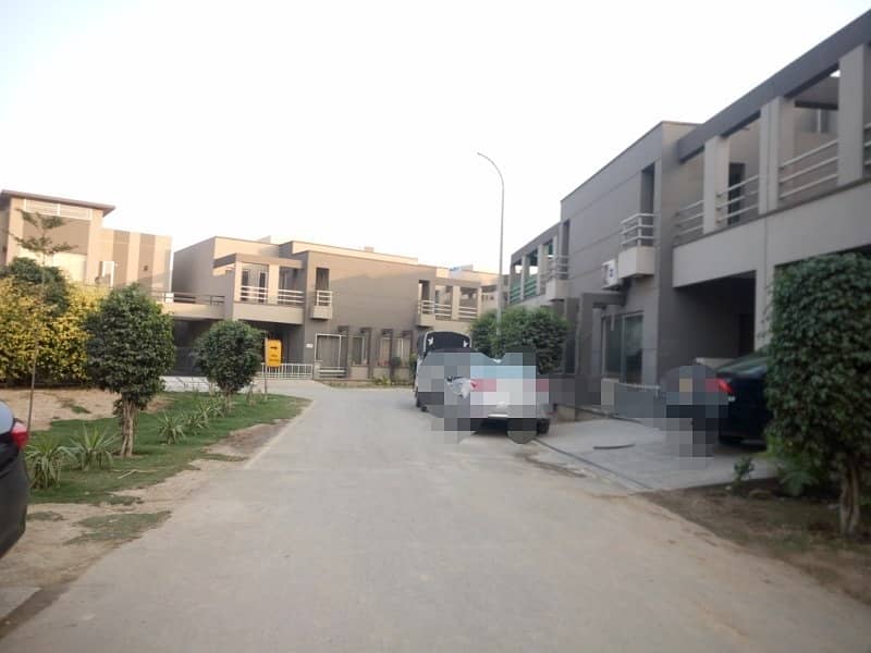 A Palatial Residence For sale In Divine Gardens - Block E Lahore 4