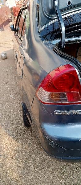 Honda Civic EXi 2005 4