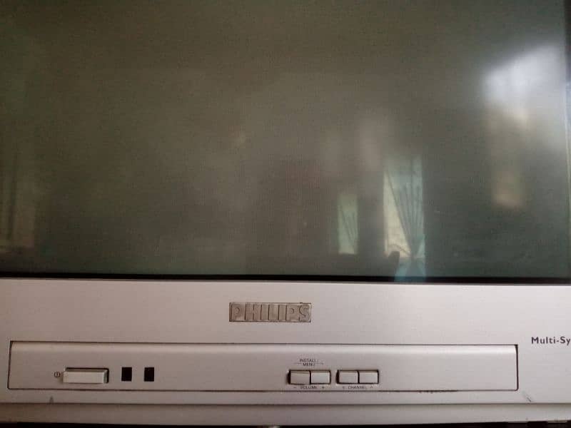 21 Inch Philips TV with Remote 1