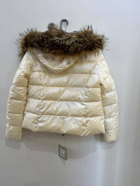 ZIAI  hooded puffer jacket with Fur collar 1