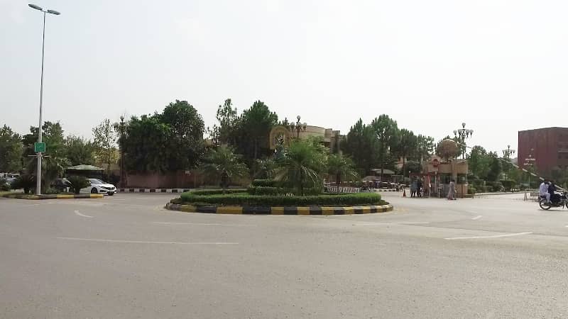 Plot For Sale In Bahria Town Phase 7 (250 Sq Yds) 7