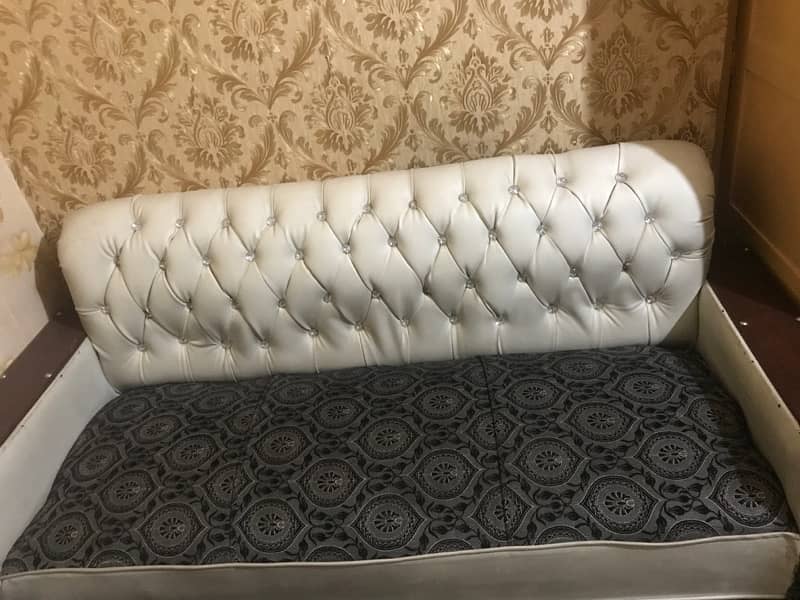 sofas in good condition 1