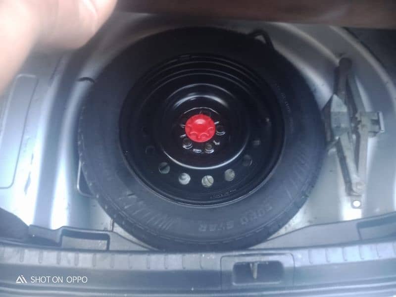 Toyota Corolla GLI 2016 new key manual bumpr to bumpr orignal like new 9