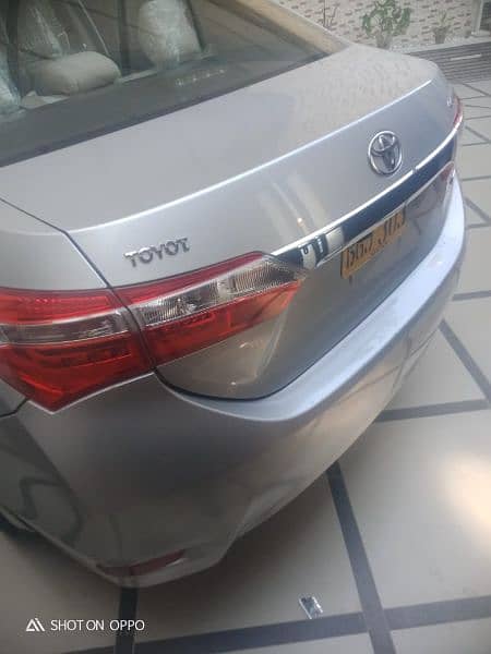 Toyota Corolla GLI 2016 new key manual bumpr to bumpr orignal like new 16