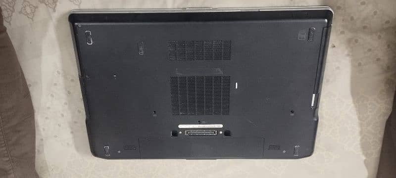 Dell Latitude E6530 Core i7 3rd Generation 4