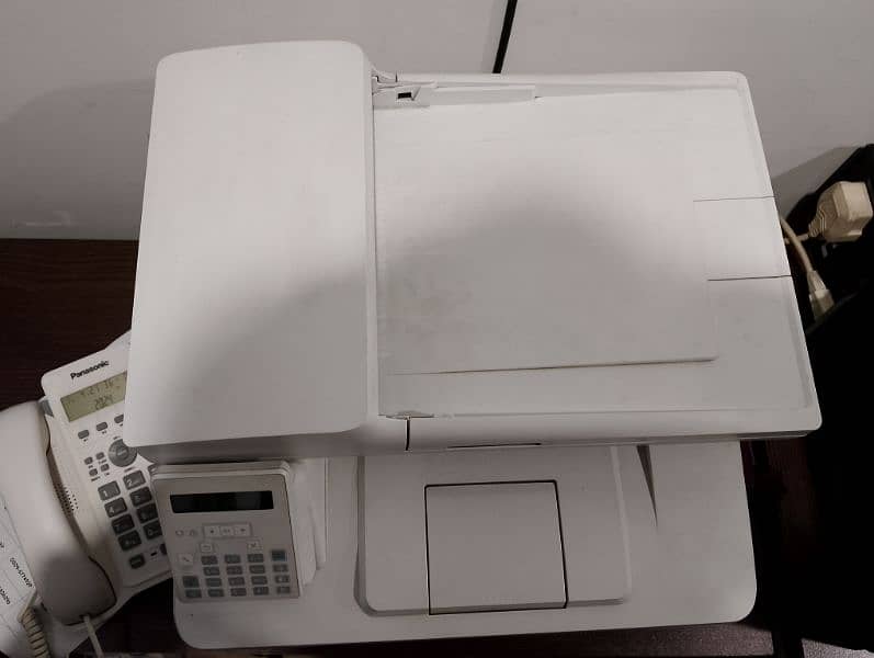 HP Laserjet MFP M227fdn 0