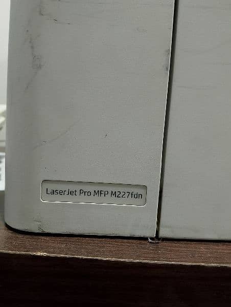 HP Laserjet MFP M227fdn 1