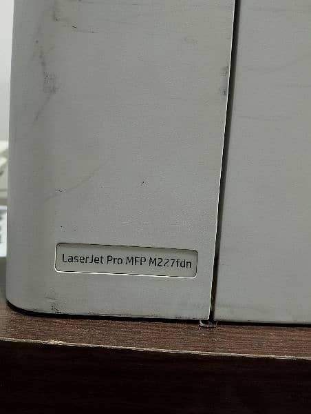 HP Laserjet Pro MFP M227fdn 1