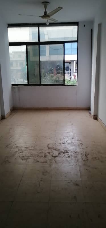 For office Beutiful neat & clean flat for rent 0