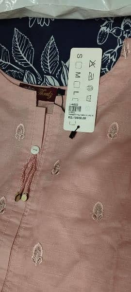 Motifs and threads. embroided3 piece stitched size M peachy pink colour 1