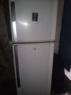 Dawlance refrigerator is for sale