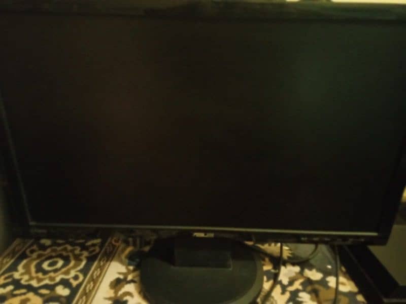 ps4 1100 series in mint condition 2