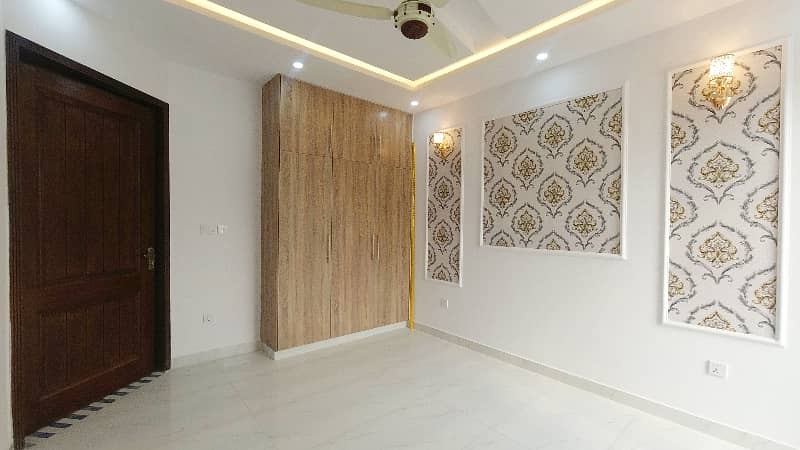 Spacious Prime Location House Is Available For sale In Ideal Location Of Punjab Coop Housing Society 28