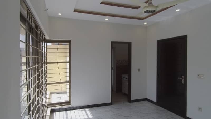 5 Marla House In State Life Housing Society For sale At Good Location 0