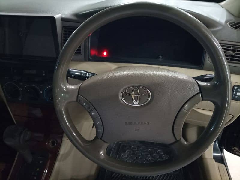 Toyota Corolla Altis 2005 16