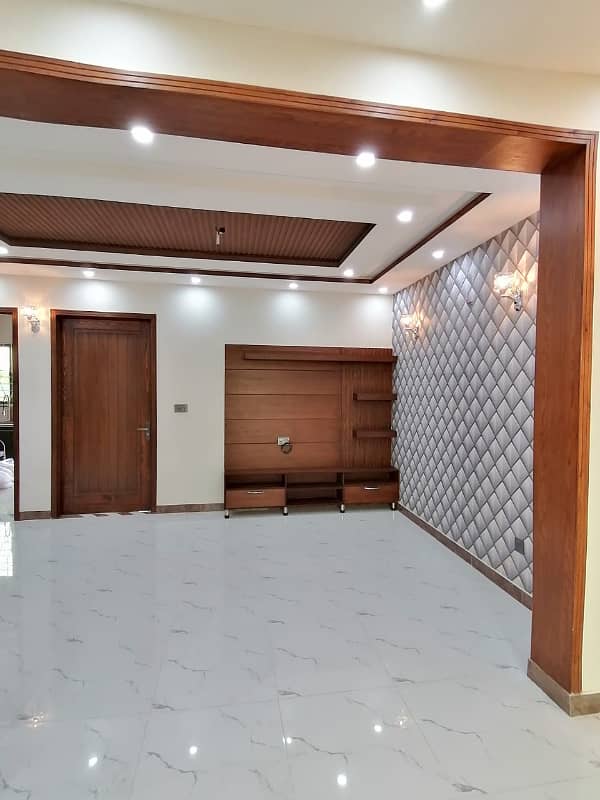 LUXURY 5 MARLA BRAND NEW HOUSE FOR RENT LOCATED BAHRIA ORCHARD LAHORE 10