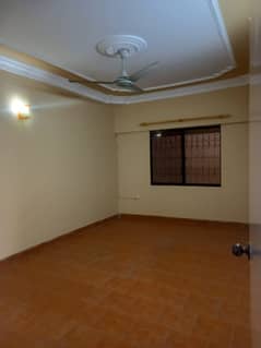 West Open 1500 Square Feet Flat Ideally Situated In Gulshan-e-Iqbal - Block 13/D-1 0
