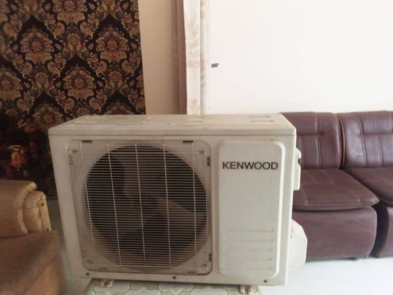 Kenwood ac 1.5 ton good condition is for sale good prize 3