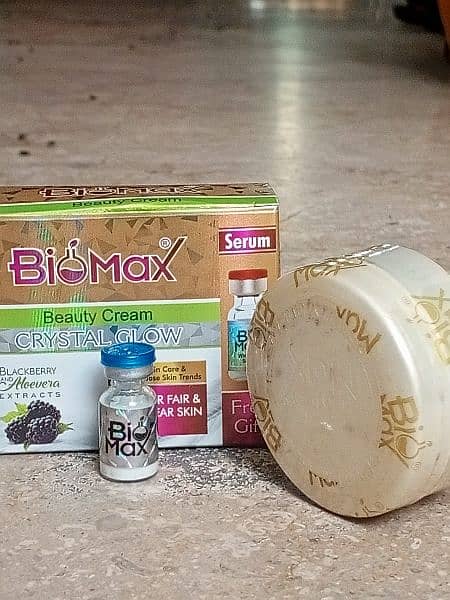 Biomax beauty cream with beauty serum also available for whole sale. 0
