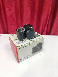 Canon 200d Body With Original Charger Original Battery and Box .