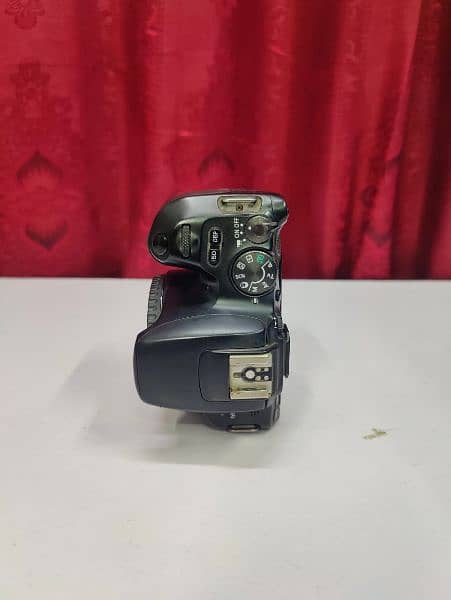 Canon 200d Body With Original Charger Original Battery and Box . 10
