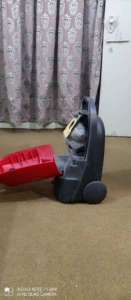 Vacuum Cleaner 3