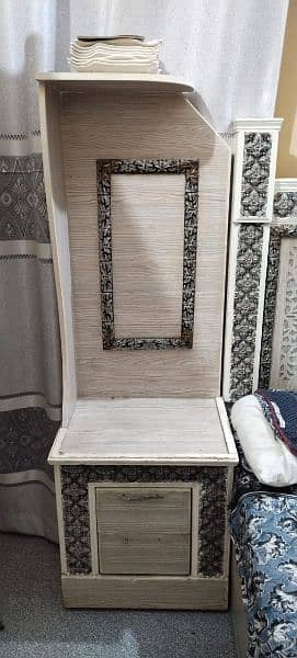 double bad, side table, foam, divider, Almirah 45 hzar sell me 3