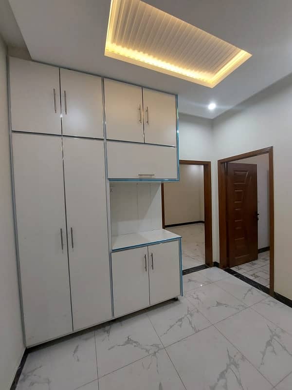 1000 Square Feet Flat for rent in Main Canal Bank Road 1