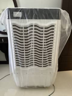 Aardee 4-blade room air cooler with ice box- Arac 5000