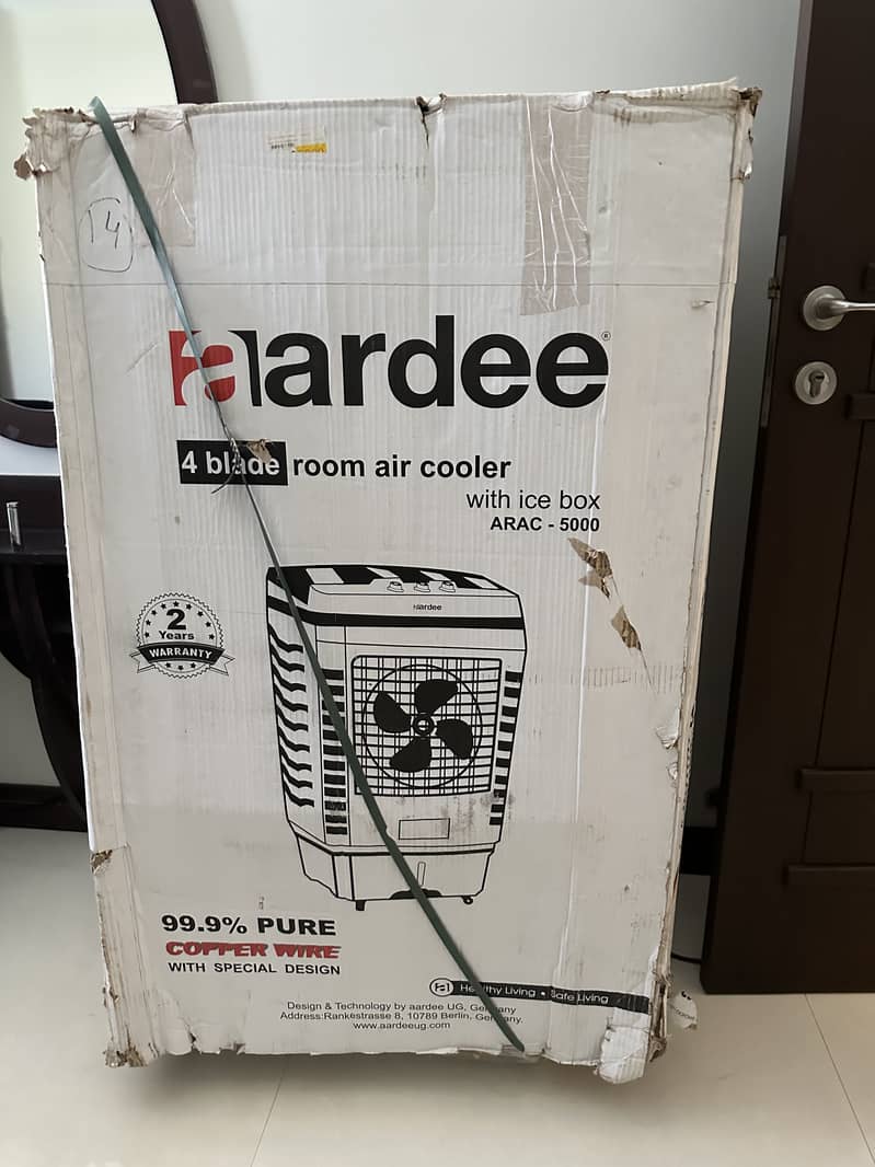 Aardee 4-blade room air cooler with ice box- Arac 5000 4
